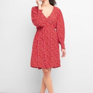 NWT Gap Print V-neck swing dress